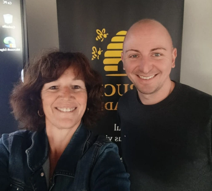 Stéphanie BRUDER et Jonathan LE PETIT fondateurs de la Ruche